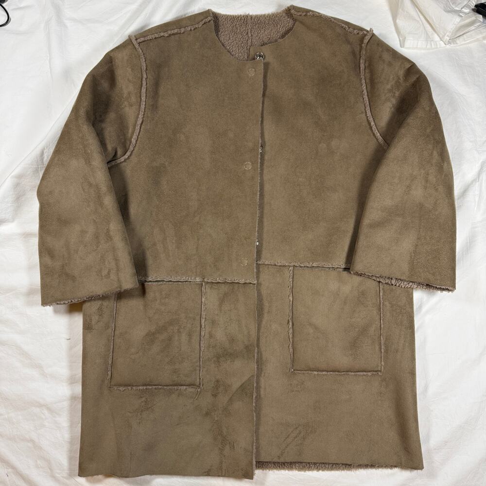 NWT H&M Coat, Reversible Faux Suede & Shearling, Collarless, Snaps, size L